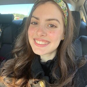 Meet your Posher, Jaclyn